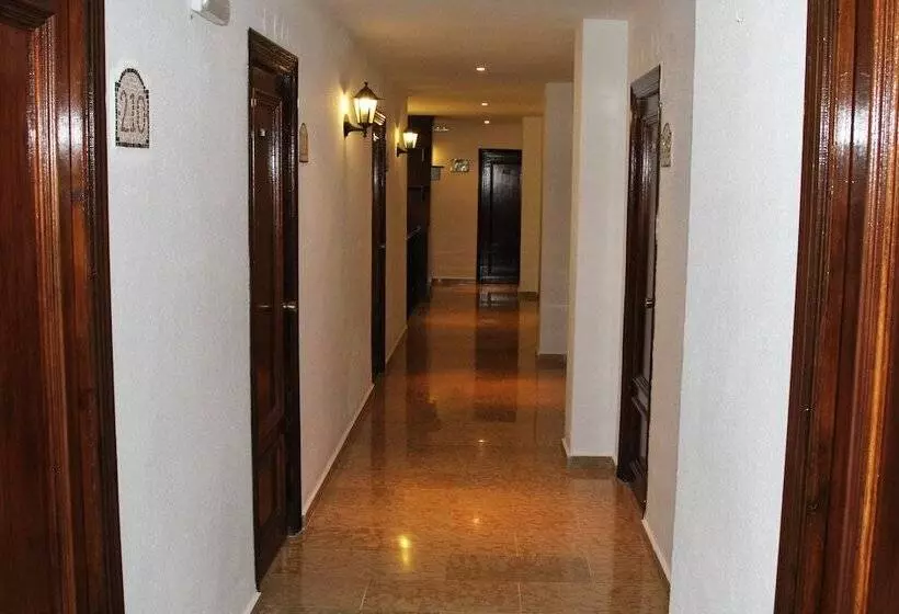 ホテル Puerta Nazari