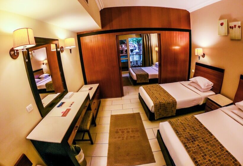 Hotel Regency Plaza Aqua Park And Spa Resort