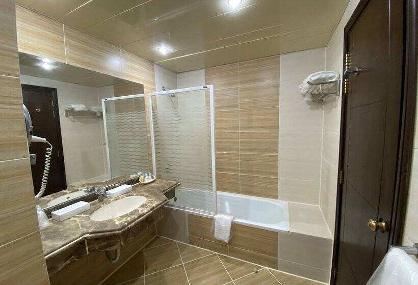 Hotel Regency Plaza Aqua Park And Spa Resort