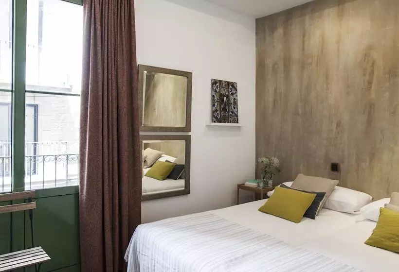 Ainb Born Dames Apartments