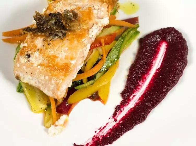 Bitzaro Grande Hotel & Suites