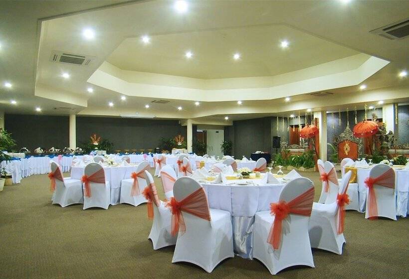 Hotel Bluzea Resort By Doublesix