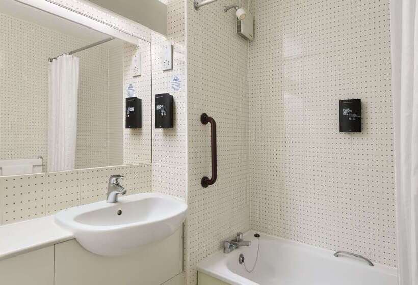 Days Inn Hotel Warwick South Southbound M40