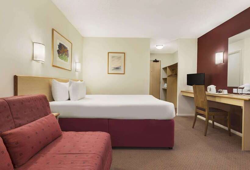 Days Inn Hotel Warwick South Southbound M40