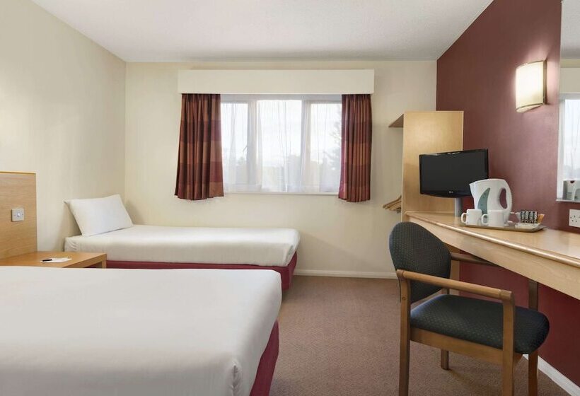 Days Inn Hotel Warwick South Southbound M40