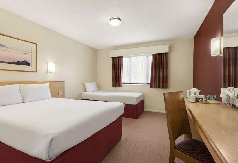 Days Inn Hotel Warwick South Southbound M40