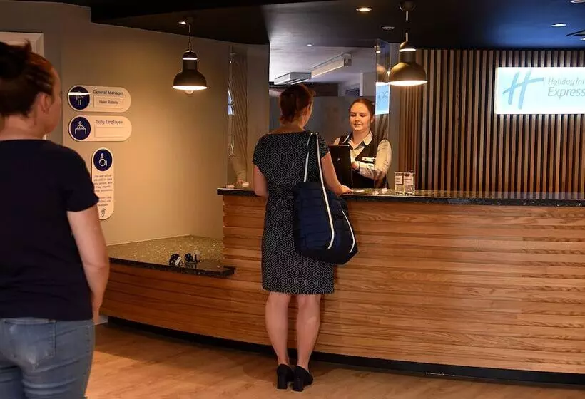 فندق Holiday Inn Express Liverpool Albert Dock, An Ihg