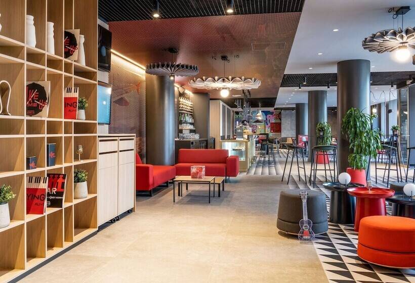 ホテル Ibis Barcelona Aeropuerto Viladecans