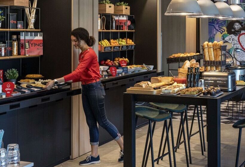 ホテル Ibis Barcelona Aeropuerto Viladecans