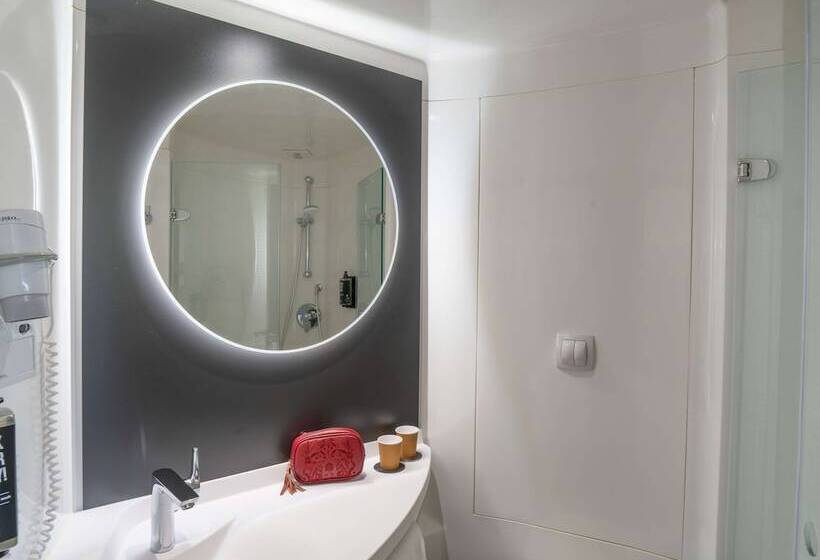 ホテル Ibis Barcelona Aeropuerto Viladecans