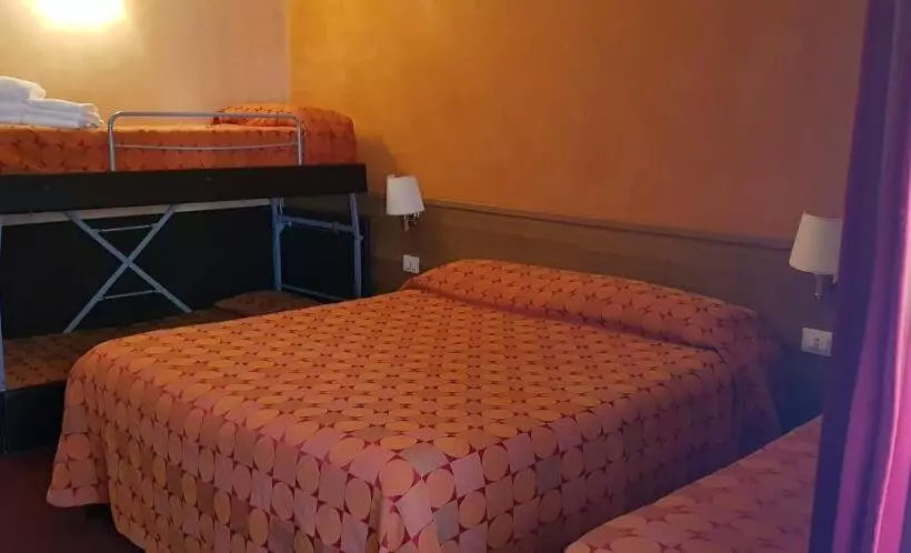 בית מלון כפרי New Morpheus Rooms