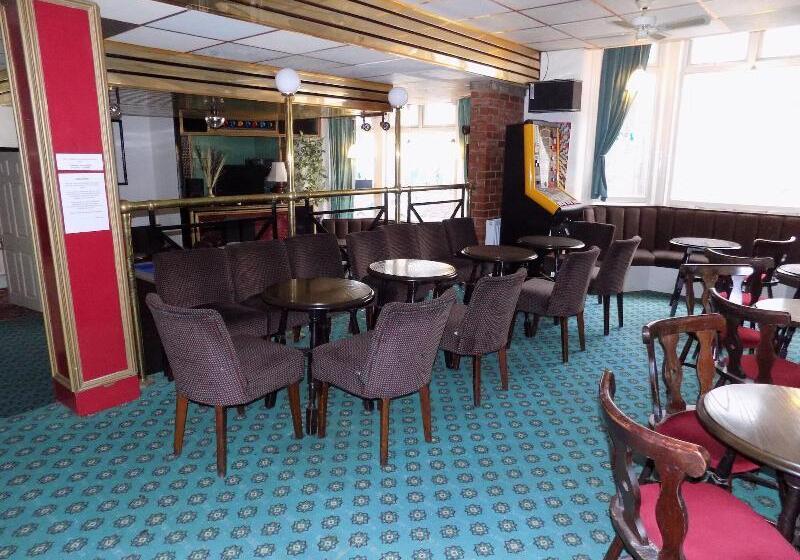 Отель The New Osterley