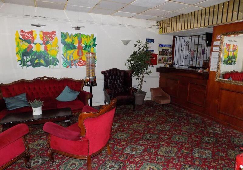 Отель The New Osterley