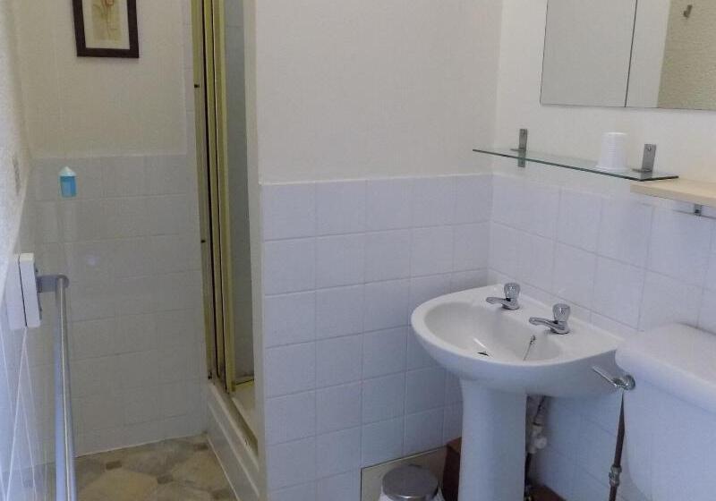 Отель The New Osterley