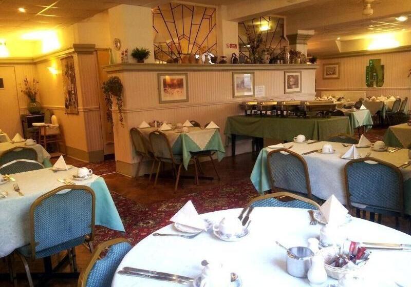 Отель The New Osterley