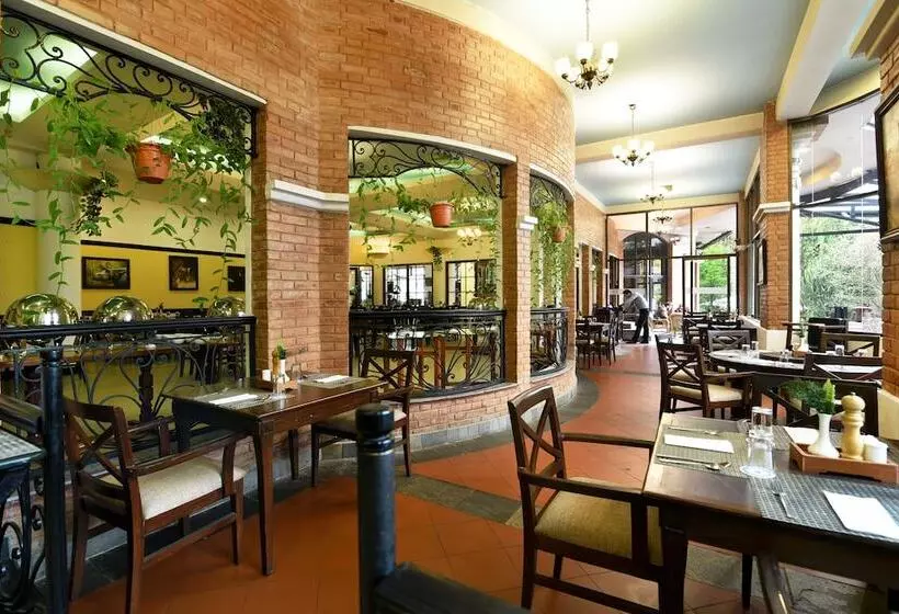 هتل Park Village Resort By Kgh Group