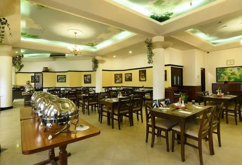 هتل Park Village Resort By Kgh Group