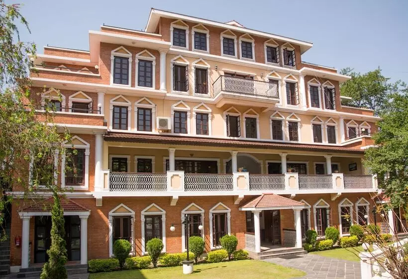 هتل Park Village Resort By Kgh Group