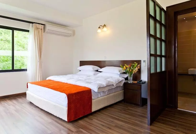 هتل Park Village Resort By Kgh Group