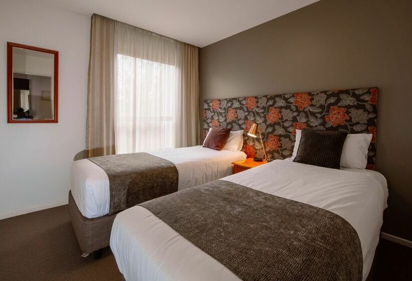 Отель Quest Flemington