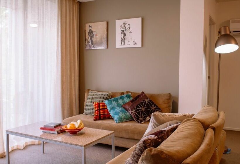 Отель Quest Flemington