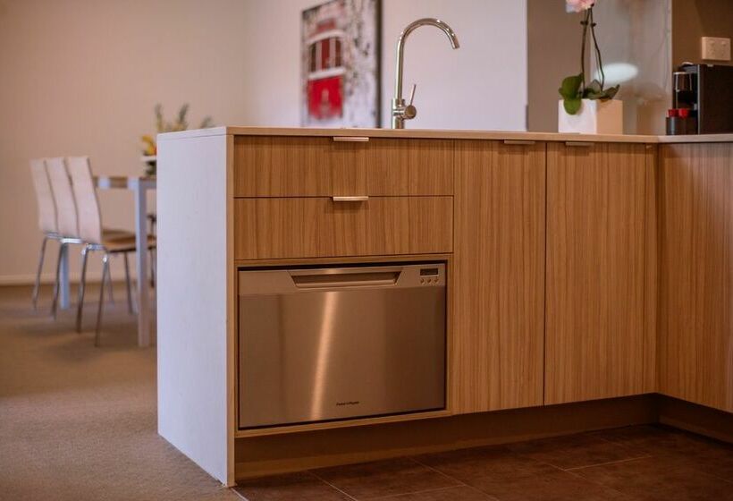 Отель Quest Flemington