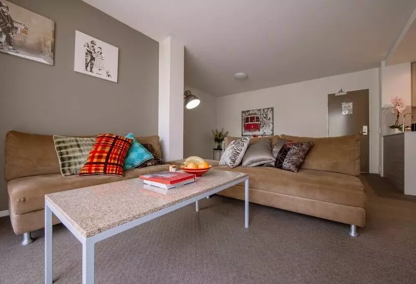 호텔 Quest Flemington