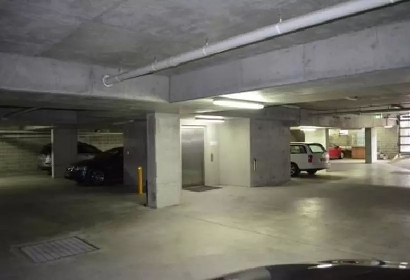 Отель Quest Wollongong