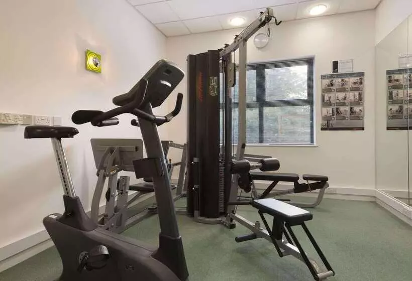 فندق Ramada Plaza Wrexham