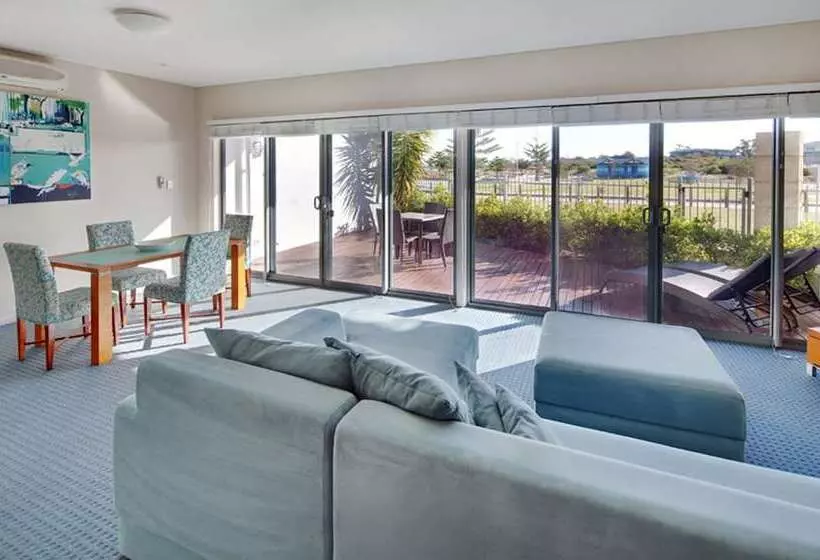 בית מלון כפרי Seashells Mandurah