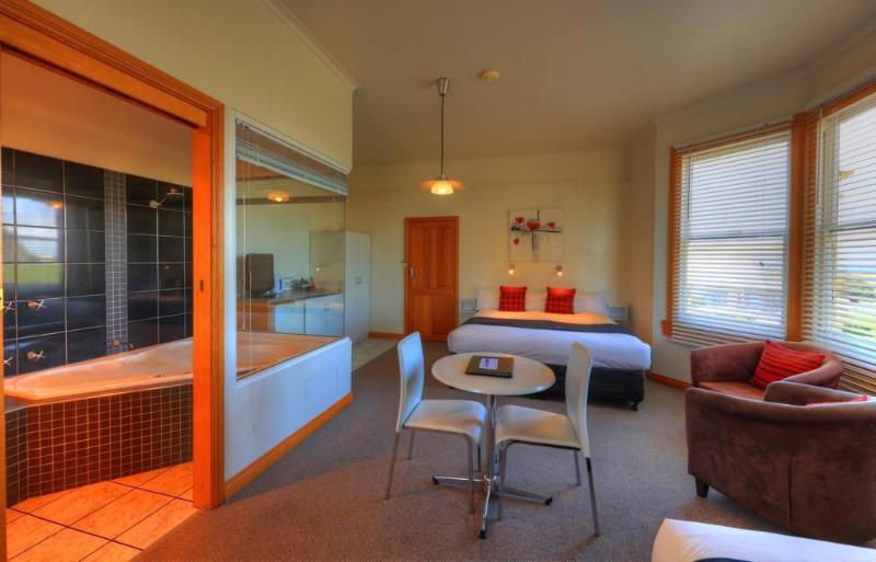 Отель Stanley Seaview Inn