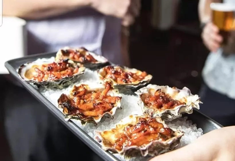 בית מלון כפרי The Cavenagh