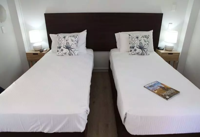 בית מלון כפרי The Cavenagh