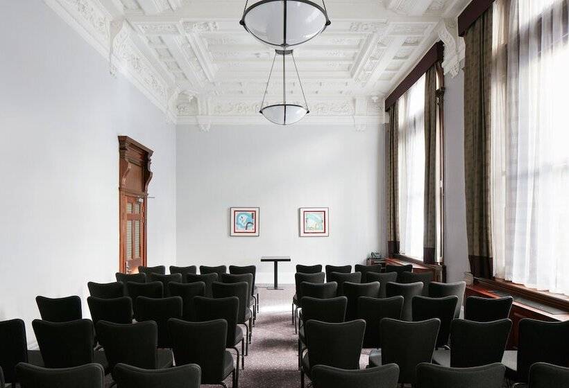 هتل The Grand At Trafalgar Square