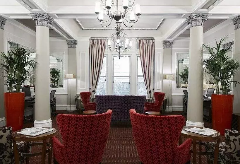 ホテル The Grand At Trafalgar Square