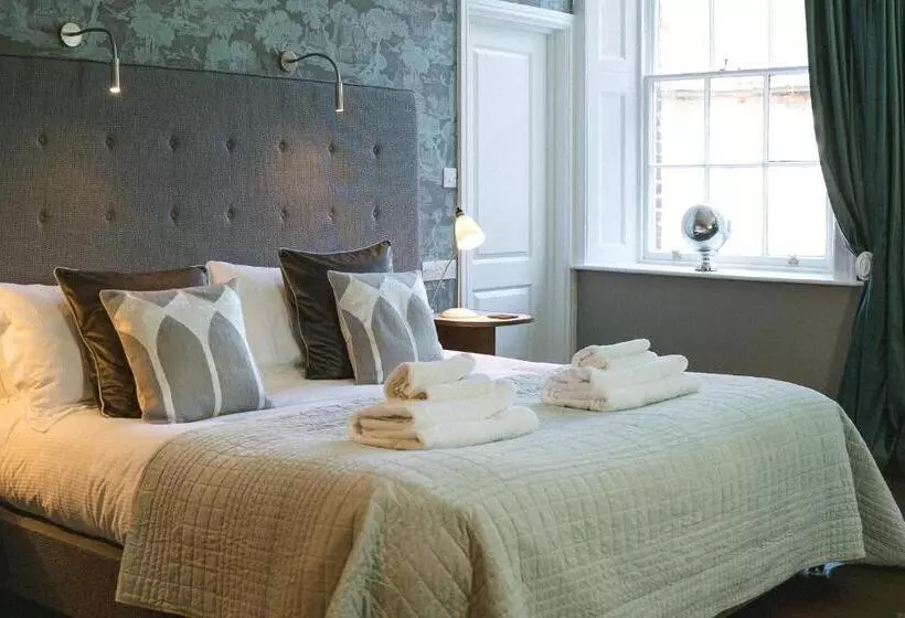 ホテル The King's Arms