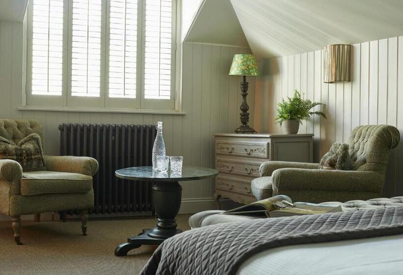 בית מלון כפרי The King's Arms