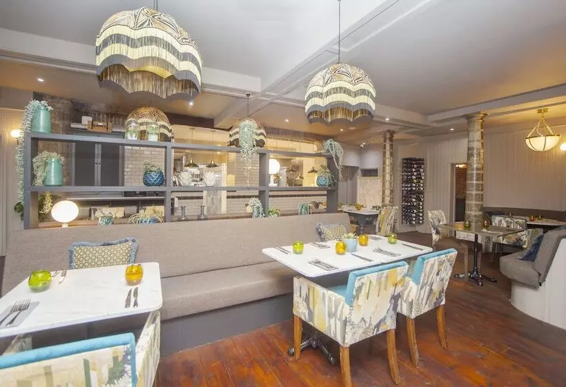 ホテル The King's Arms