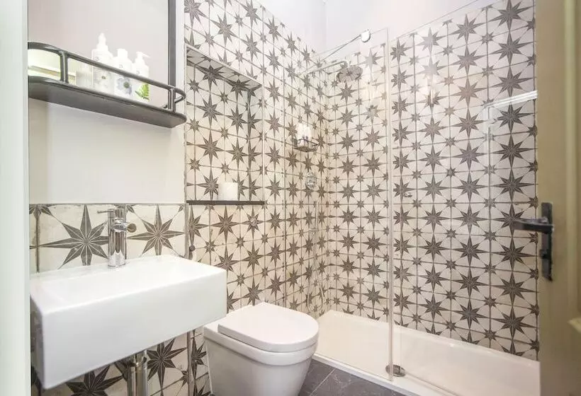 ホテル The King's Arms