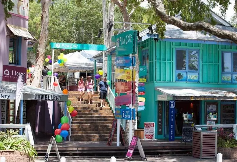 ホテル The Reef Retreat Palm Cove
