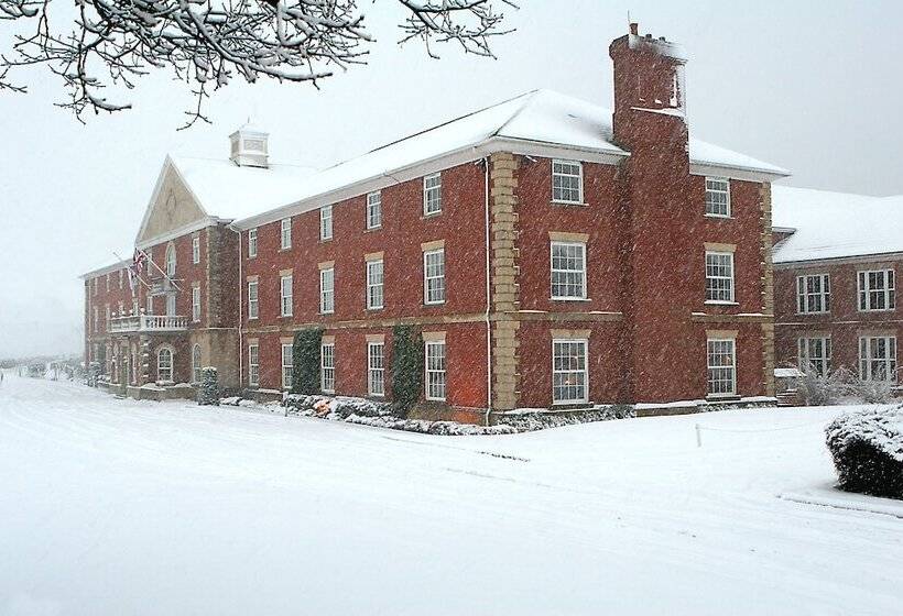 ホテル Whittlebury Hall And Spa