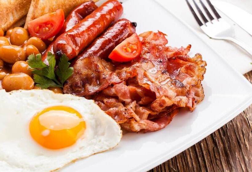 ホテル Whittlebury Hall And Spa