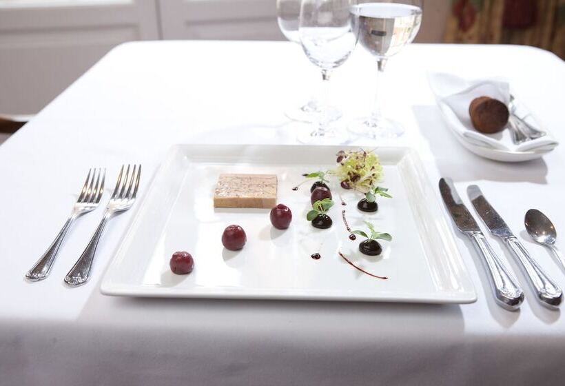 ホテル Whittlebury Hall And Spa