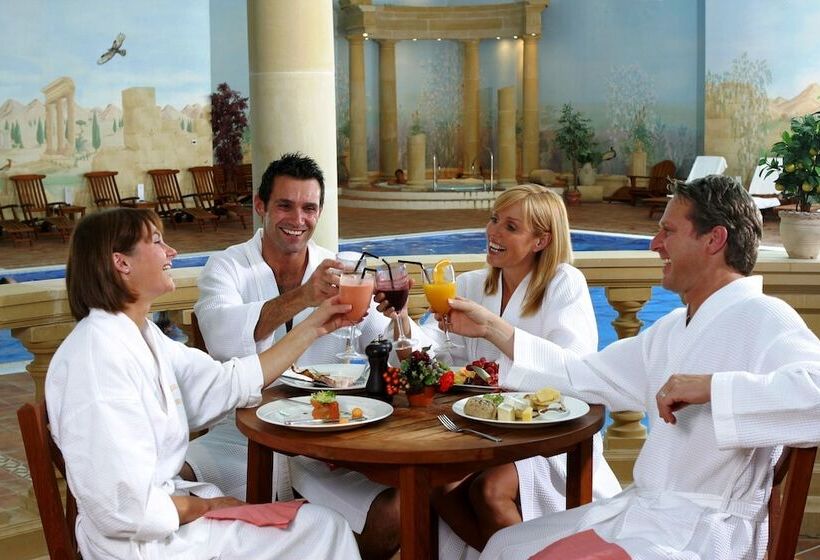 ホテル Whittlebury Hall And Spa