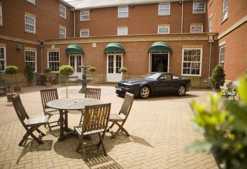 ホテル Whittlebury Hall And Spa