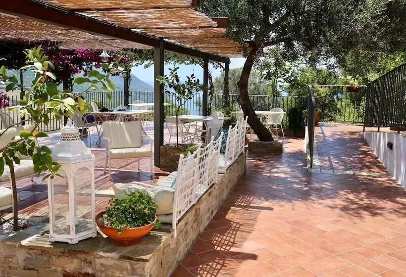 Отель B&b Baia Di Trentova