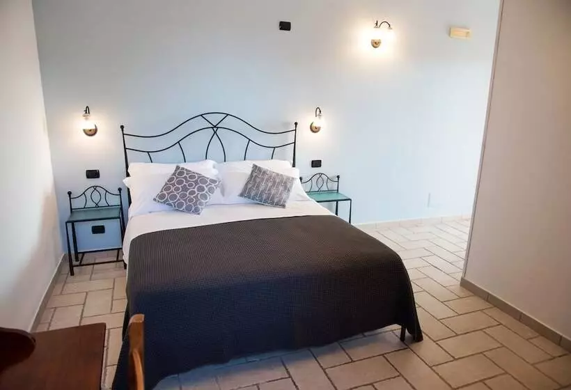 Отель B&b Baia Di Trentova