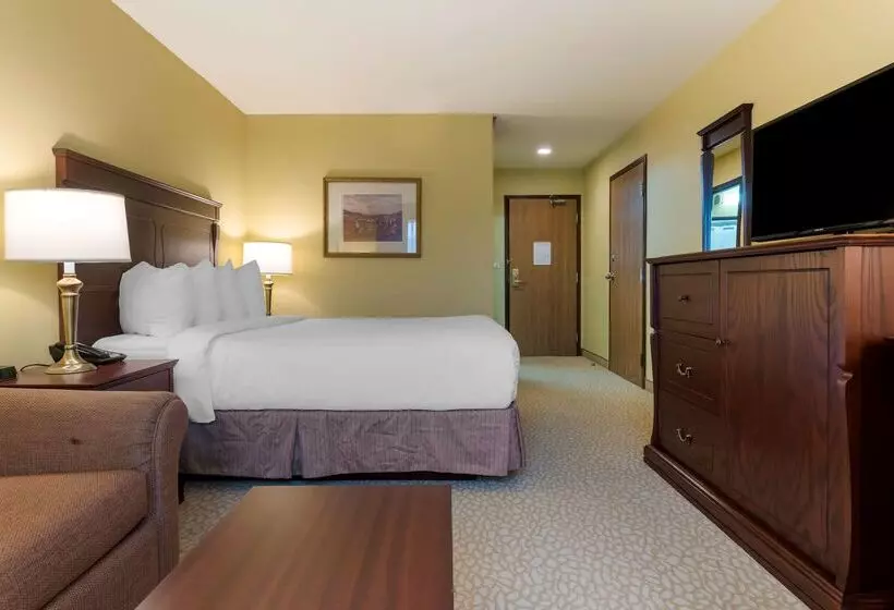 Best Western Plus Grand Sault Hotel & Suites