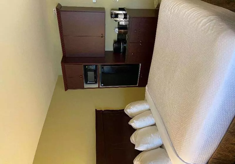 Best Western Plus Grand Sault Hotel & Suites