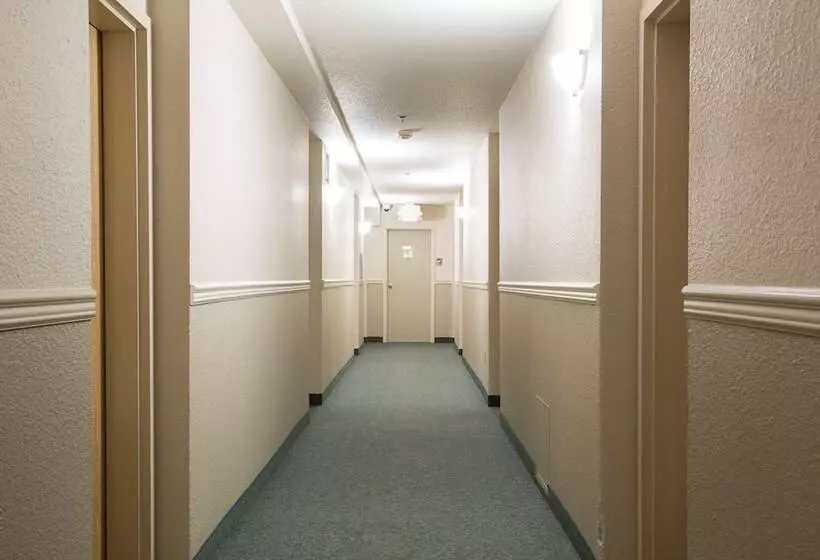 酒店 Capital Suites Yellowknife